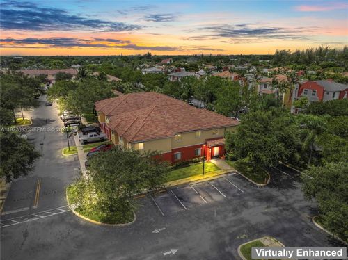 323-3-3335 Palomino Dr, Hollywood, FL, 33024-2352 | Card Image