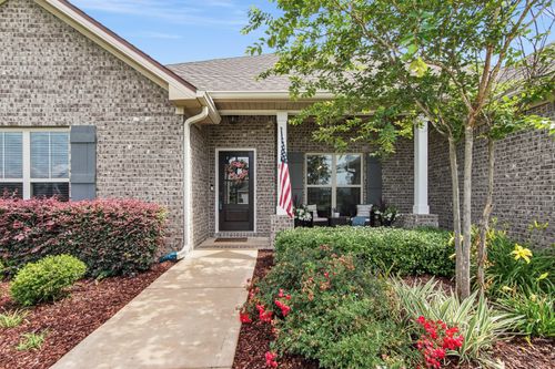 810 Brushed Dunes Cir, Freeport, FL, 32439-6278 | Card Image