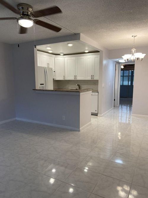 399 Sheffield Q, West Palm Beach, FL, 33417-1547 | Card Image