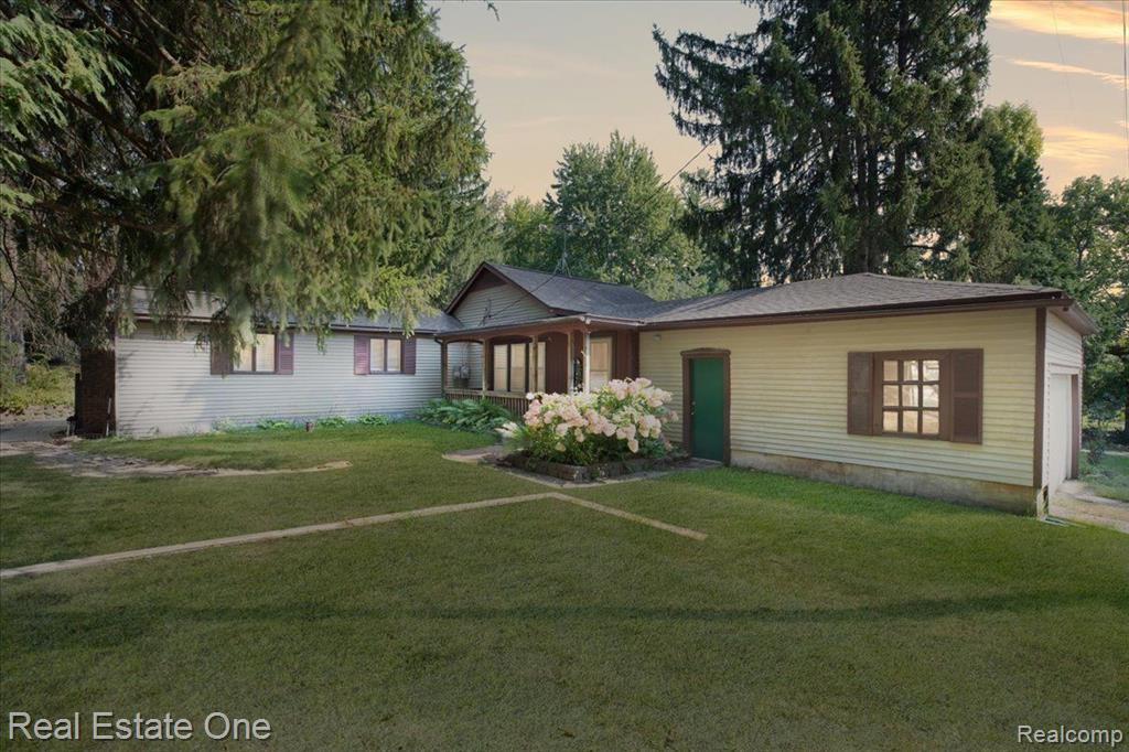 Ridge Rd, Lake Orion, MI 48362 #1