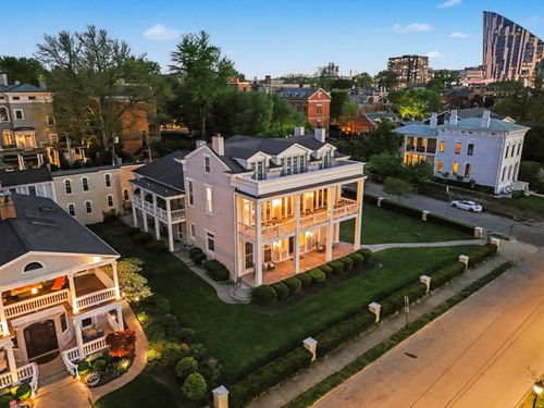 403 Riverside Dr, Covington, KY, 41011-1748 | Card Image