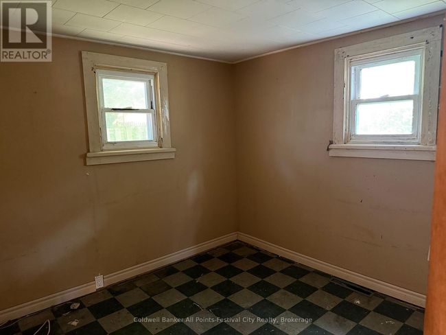 9 Blake St E, House other with 2 bedrooms, 2 bathrooms and 2 parking in Goderich ON | Image 6