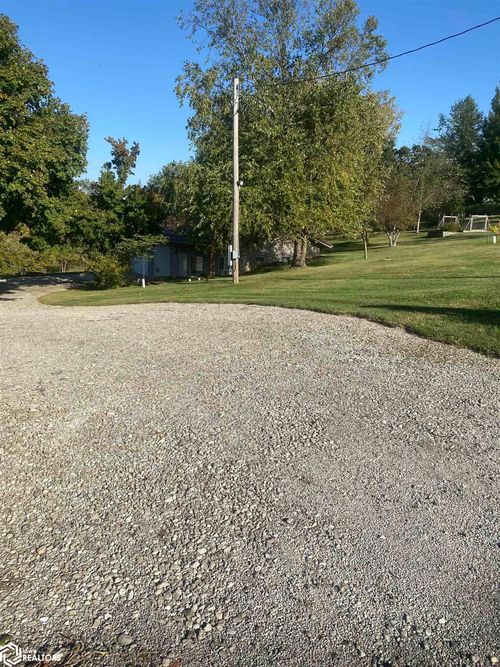 6-6039 N Lakeshore Dr, Brooklyn, IA, 52211-9479 | Card Image