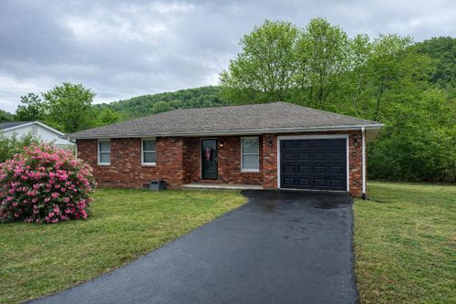 213 Maher Dr, Morehead, KY, 40351-2013 | Card Image