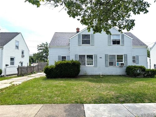 881 Highland Ave, Buffalo, NY, 14223-1752 | Card Image