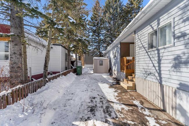 35 - 3223 83 Street Nw, Home with 2 bedrooms, 1 bathrooms and 1 parking in Calgary AB | Image 27
