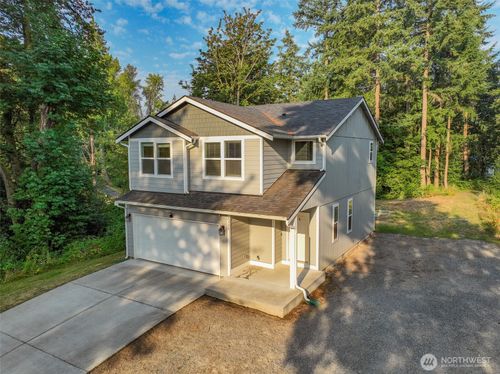 2111 Chesney Rd E, Tacoma, WA, 98445-4806 | Card Image