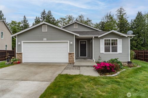 121 George Leslie Dr, Port Ludlow, WA, 98365-8262 | Card Image