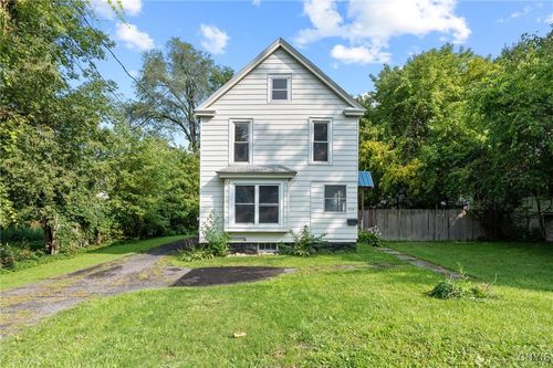 110 Wendell Ave, Nedrow, NY, 13120-1116 | Card Image