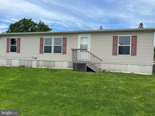 190 N Walnut St, MORGANTOWN, PA, 19543-7717 | Card Image