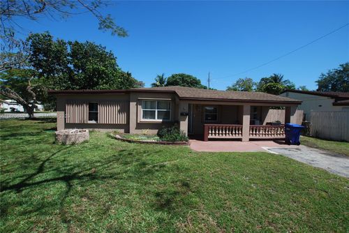 1801 Ne 176th St, North Miami Beach, FL, 33162-1551 | Card Image