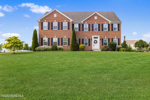 10 Gina Dr, Allentown, NJ, 08501-2055 | Card Image