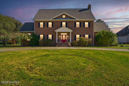 610 Small Dr, Elizabeth City, NC, 27909-7497 | Card Image