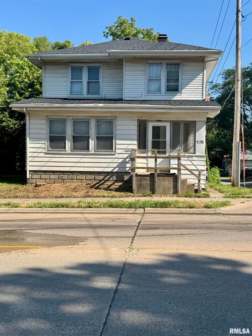 1215 18th Ave, Rock Island, IL, 61201-4318 | Card Image