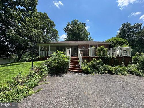 546 Salem Church Rd, Rostraver Township, PA, 15012-2900 | Card Image