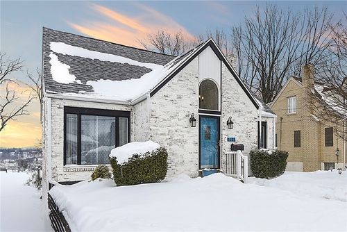 1121 Monongahela Blvd, White Oak, PA, 15131-1523 | Card Image