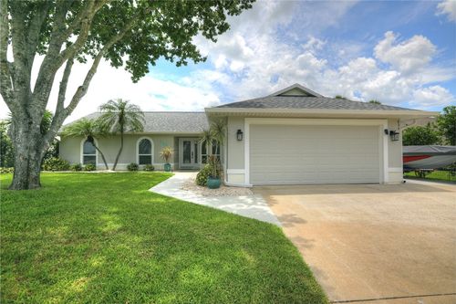 834 George St, SEBASTIAN, FL, 32958-4918 | Card Image