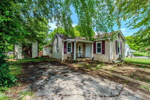 917 E Drive E, Knoxville, TN, 37920 | Card Image