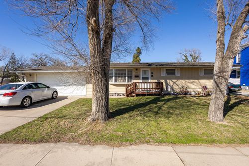 200 E 8th St, Newton, KS, 67114-2706 | Card Image