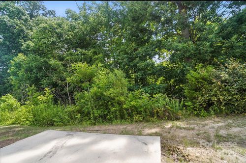4020 Queensbridge Rd, Charlotte, NC, 28213-4895 | Card Image