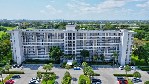 505-3050 N Palm Aire Dr, Pompano Beach, FL, 33069-3464 | Card Image