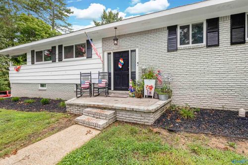 509 Shadylane Cir Sw, Hartselle, AL, 35640-3919 | Card Image