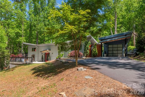 5 Crooked Tree Ln, Black Mountain, NC, 28711-9431 | Card Image