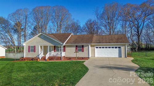112 Chimney Ridge Ln, Statesville, NC, 28625-9011 | Card Image