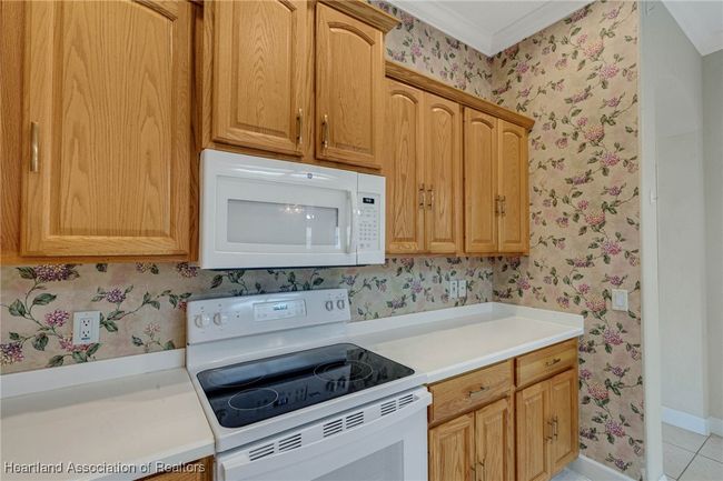 302 Ruby Lake Ln, House other with 3 bedrooms, 2 bathrooms and null parking in WINTER HAVEN FL | Image 14
