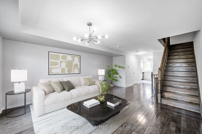 2564 Rosedrop Path, Condo with 4 bedrooms, 3 bathrooms and 1 parking in Oshawa ON | Image 11