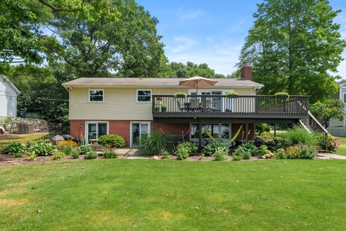 9340 E Shore Dr, Portage, MI, 49002-6608 | Card Image