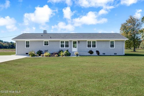 1505 Us Highway 117 S, Burgaw, NC, 28425-7762 | Card Image