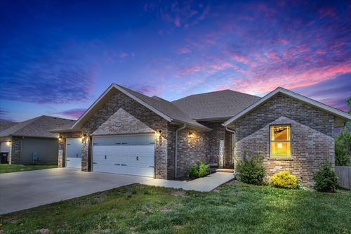205 W Canterbury Ln, Willard, MO, 65781-9467 | Card Image
