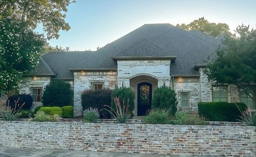 8401 Blue Bonnet Rd, Dallas, TX, 75209-2805 | Card Image