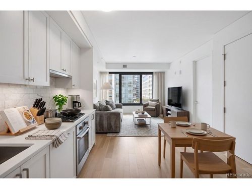 925-1750 Wewatta St, Denver, CO, 80202-6670 | Card Image