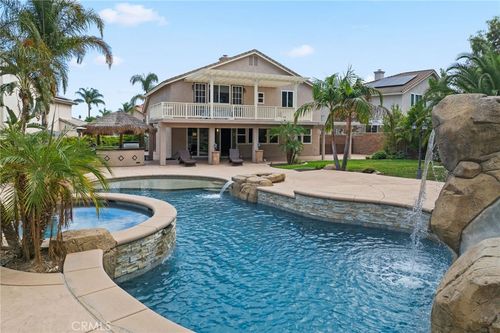 928 Trovita Dr, Corona, CA, 92881-8713 | Card Image