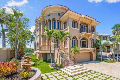 290 N Washington Dr, SARASOTA, FL, 34236-1420 | Card Image