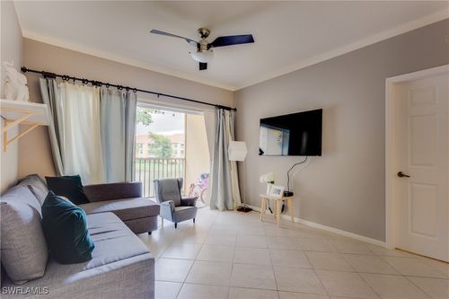 apt-626-4670 Saint Croix Ln, NAPLES, FL, 34109-3541 | Card Image