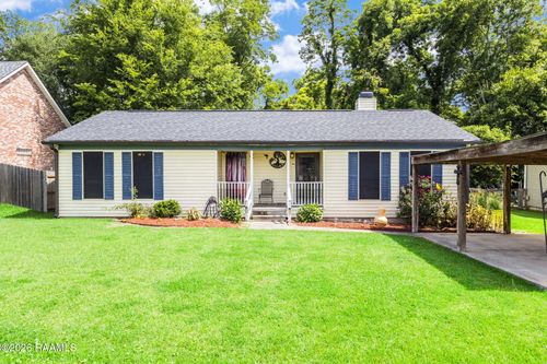105 Bacon Ln, Carencro, LA, 70520-5921 | Card Image