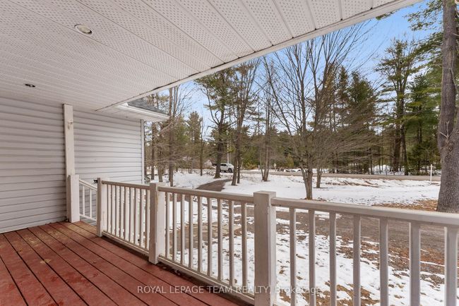 559 Mclachlan Rd, House other with 4 bedrooms, 2 bathrooms and 6 parking in White Lake ON | Image 4