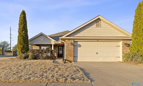 218 Harbor Glen Dr Sw, Madison, AL, 35756-2825 | Card Image