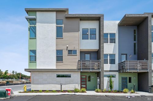 122 Brutus Cmn, Livermore, CA, 94551 | Card Image