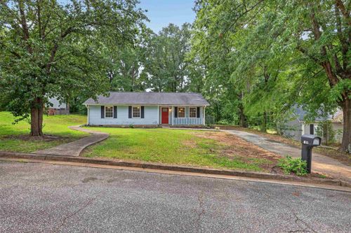 102 Winterhaven Rd, Spartanburg, SC, 29301-2052 | Card Image