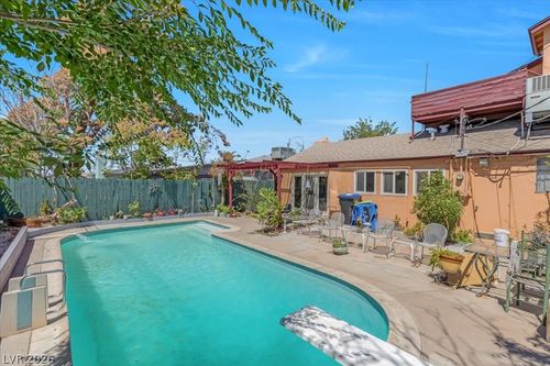 107 Elm St, Henderson, NV, 89015-5210 | Card Image