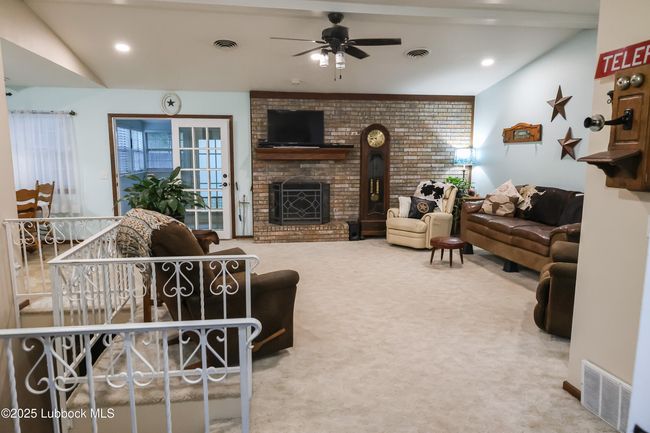 2512 Holliday St, House other with 3 bedrooms, 2 bathrooms and null parking in Plainview TX | Image 4