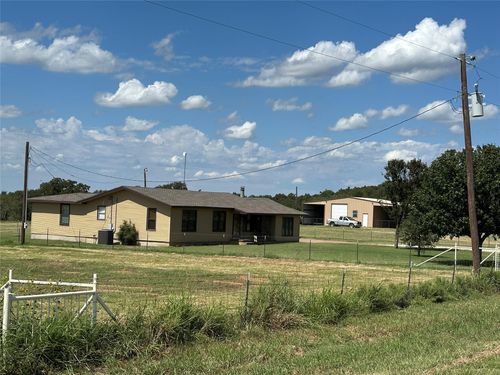 6551 Crooked Creek Rd, Bowie, TX, 76230-8307 | Card Image