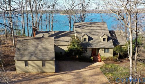 877 Twiggs Ferry Rd, Hartfield, VA, 23071-3132 | Card Image