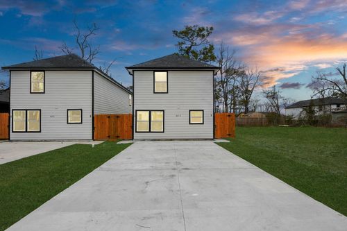 a-8213 Richland Dr, Houston, TX, 77028-2703 | Card Image