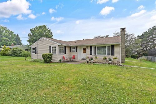 160 Swift St, Oswego, NY, 13126-1756 | Card Image