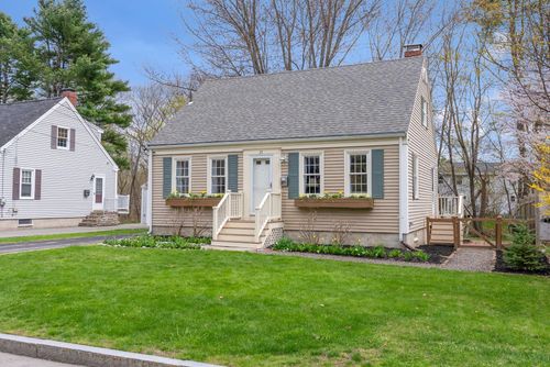 25 Hall Street, Portland, ME, 04103 | Card Image